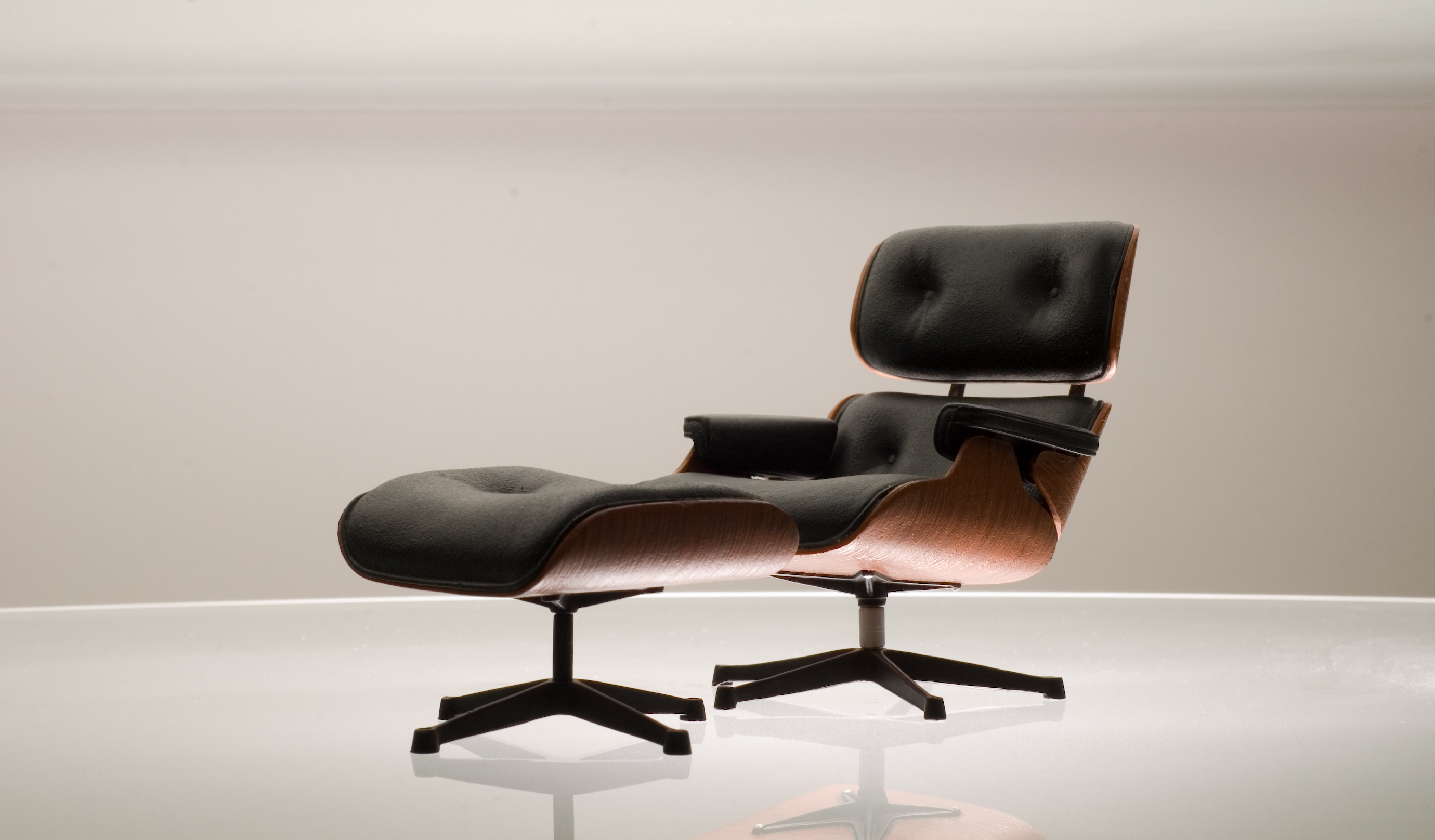 Lounge Chair & Ottoman, 670 by Charles & Ray Eames